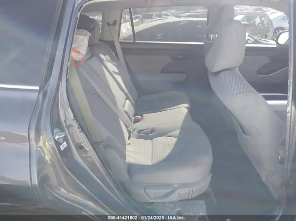 5TDZZRAH4NS096760 2022 TOYOTA HIGHLANDER - Image 8