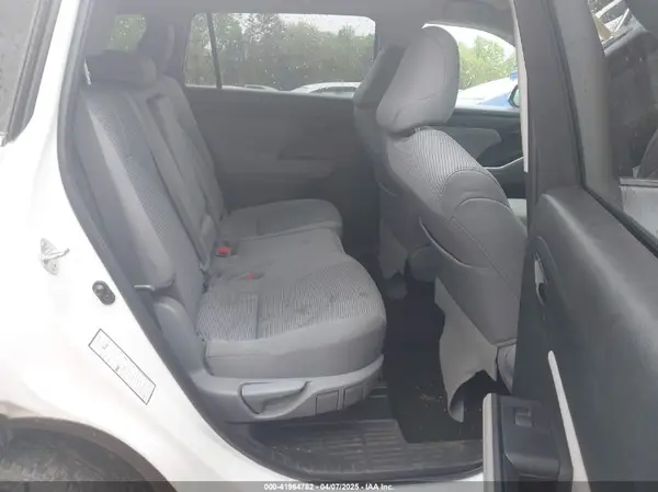 5TDZZRAH4NS104484 2022 TOYOTA HIGHLANDER - Image 8