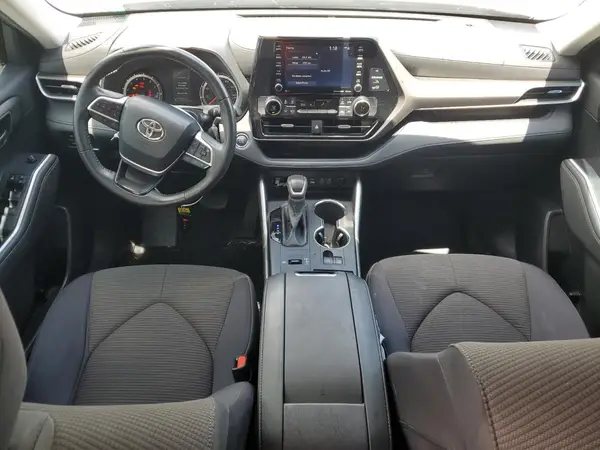 5TDZZRAH4NS132141 2022 TOYOTA HIGHLANDER - Image 8