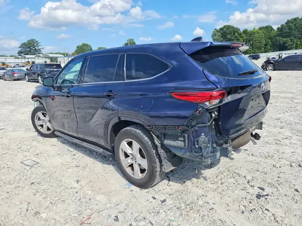 5TDZZRAH4NS545256 2022 TOYOTA HIGHLANDER - Image 2