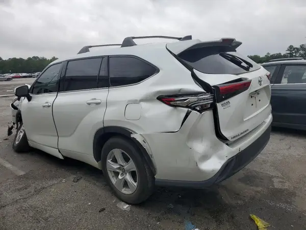 5TDZZRAH4NS555513 2022 TOYOTA HIGHLANDER - Image 2