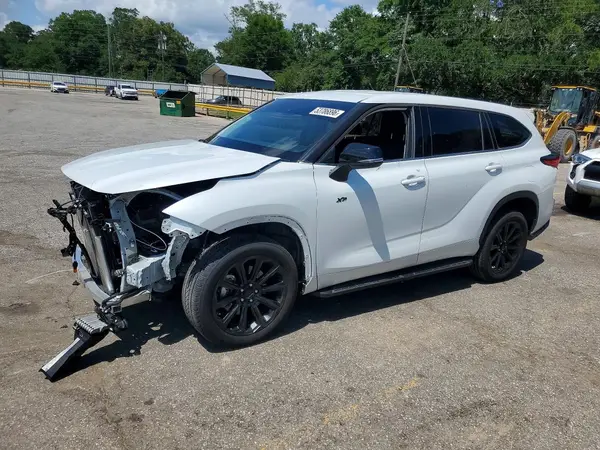 5TDZZRAH4NS555656 2022 TOYOTA HIGHLANDER - Image 1