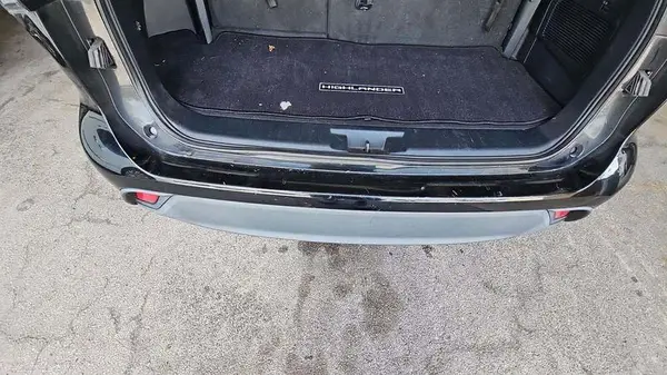 5TDZZRAH5MS045766 2021 TOYOTA HIGHLANDER - Image 2