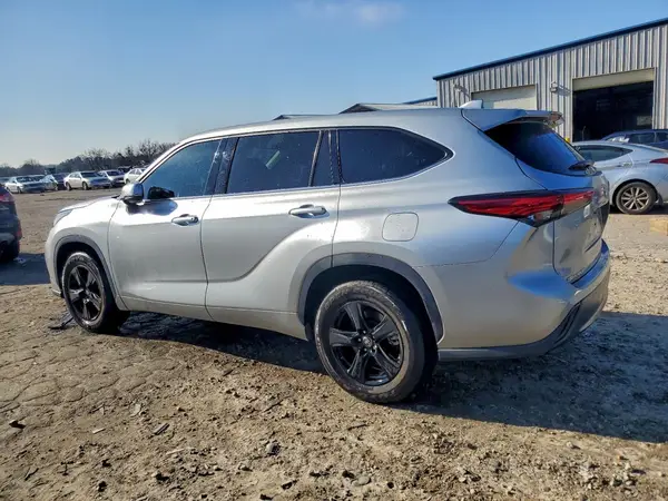 5TDZZRAH5MS049641 2021 TOYOTA HIGHLANDER - Image 2