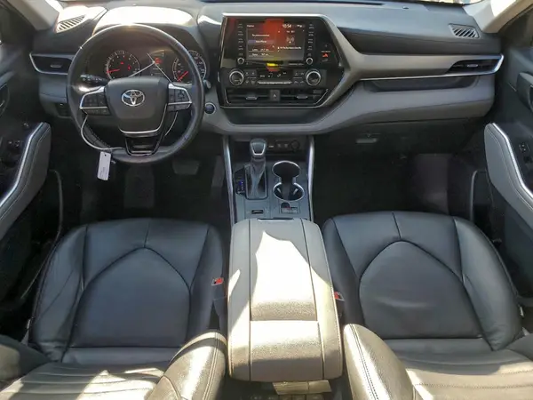 5TDZZRAH5MS049641 2021 TOYOTA HIGHLANDER - Image 8
