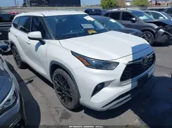 5TDZZRAH5NS106986 2022 TOYOTA HIGHLANDER