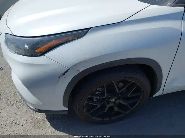 5TDZZRAH5NS106986 2022 TOYOTA HIGHLANDER - Image 2