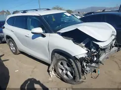 5TDZZRAH5NS107085 2022 TOYOTA HIGHLANDER
