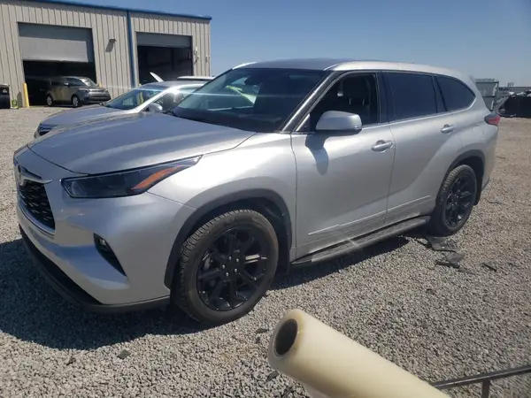 5TDZZRAH5NS556038 2022 TOYOTA HIGHLANDER - Image 1