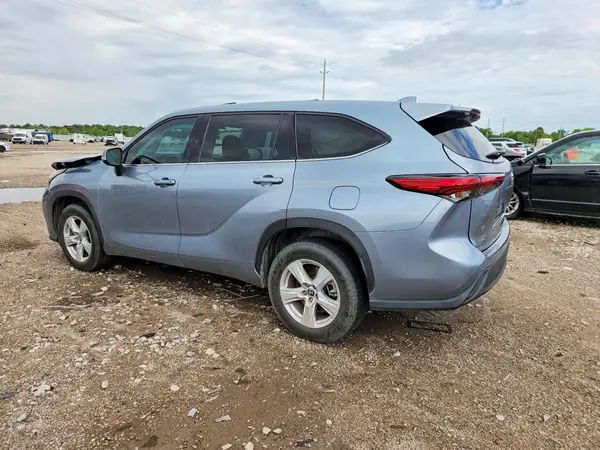 5TDZZRAH6MS054962 2021 TOYOTA HIGHLANDER - Image 2