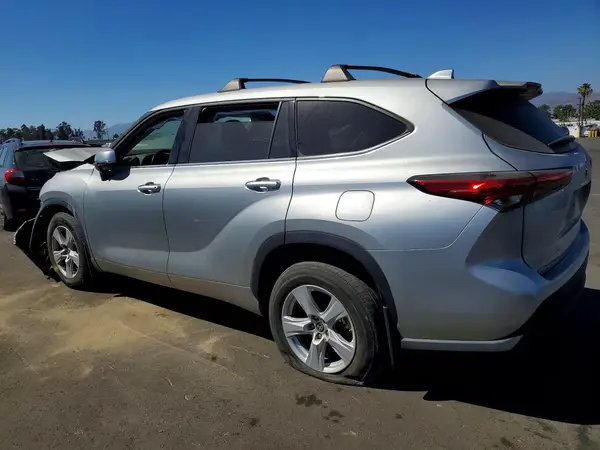 5TDZZRAH6MS056291 2021 TOYOTA HIGHLANDER - Image 2