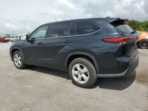 5TDZZRAH6NS141729 2022 TOYOTA HIGHLANDER - Image 2