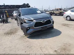 5TDZZRAH6NS543623 2022 TOYOTA HIGHLANDER