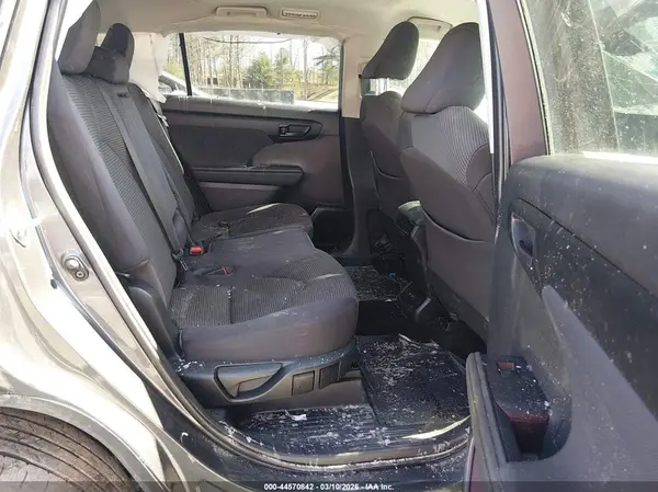 5TDZZRAH7LS005199 2020 TOYOTA HIGHLANDER - Image 8