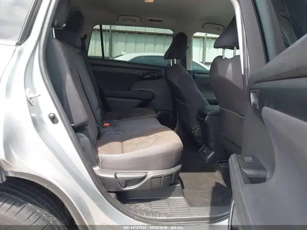 5TDZZRAH7LS501751 2020 TOYOTA HIGHLANDER - Image 8