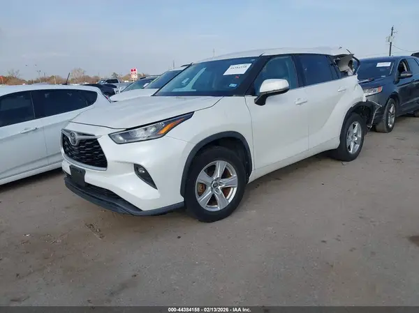 5TDZZRAH7LS506545 2020 TOYOTA HIGHLANDER - Image 2