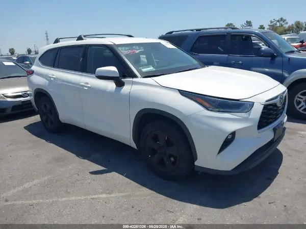 5TDZZRAH7MS072385 2021 TOYOTA HIGHLANDER - Image 1
