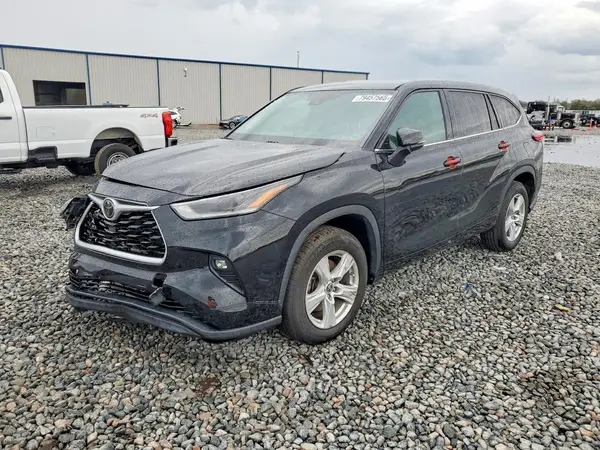 5TDZZRAH7MS526828 2021 TOYOTA HIGHLANDER - Image 1