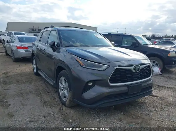 5TDZZRAH7MS537442 2021 TOYOTA HIGHLANDER - Image 1