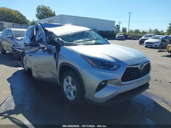 5TDZZRAH7NS558227 2022 TOYOTA HIGHLANDER - Image 1