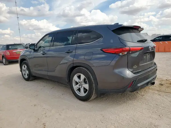 5TDZZRAH8MS038665 2021 TOYOTA HIGHLANDER - Image 2