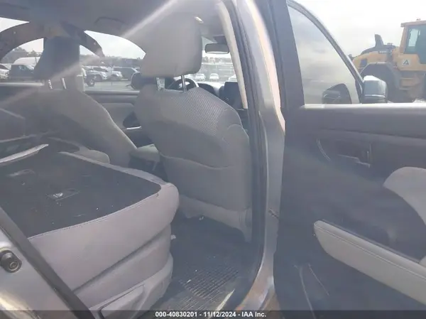5TDZZRAH8MS089048 2021 TOYOTA HIGHLANDER - Image 8