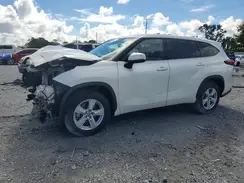 5TDZZRAH8MS526014 2021 TOYOTA HIGHLANDER
