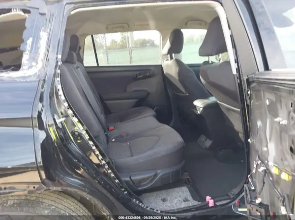 5TDZZRAH8NS102950 2022 TOYOTA HIGHLANDER - Image 8
