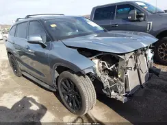 5TDZZRAH8NS131218 2022 TOYOTA HIGHLANDER