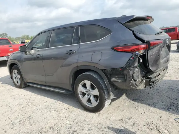 5TDZZRAH9MS054776 2021 TOYOTA HIGHLANDER - Image 2