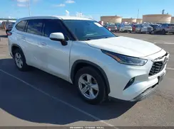5TDZZRAH9MS063672 2021 TOYOTA HIGHLANDER