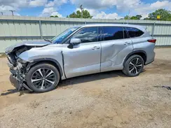 5TDZZRAH9MS078947 2021 TOYOTA HIGHLANDER