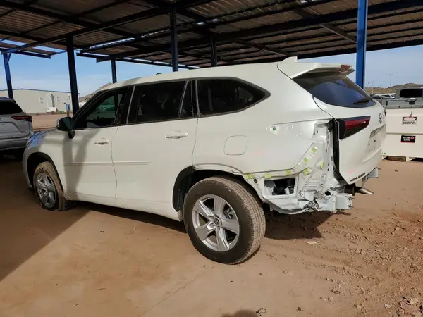 5TDZZRAH9MS529536 2021 TOYOTA HIGHLANDER - Image 2