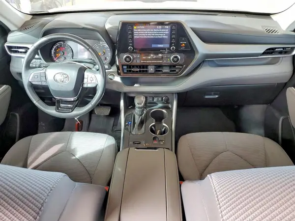 5TDZZRAH9MS529536 2021 TOYOTA HIGHLANDER - Image 8