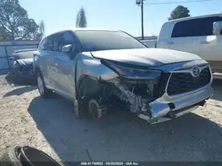5TDZZRAH9MS533683 2021 TOYOTA HIGHLANDER