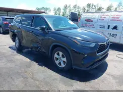5TDZZRAH9NS107784 2022 TOYOTA HIGHLANDER