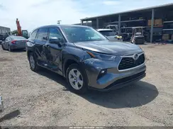 5TDZZRAH9NS109941 2022 TOYOTA HIGHLANDER