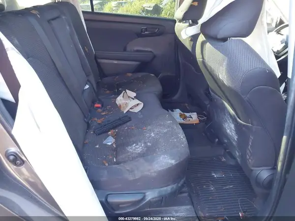 5TDZZRAH9NS553966 2022 TOYOTA HIGHLANDER - Image 8