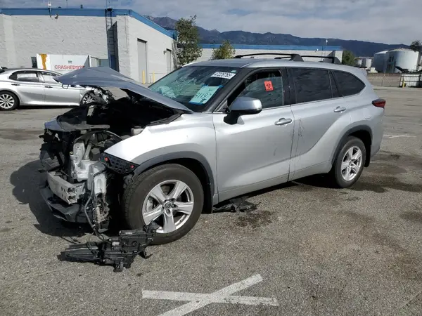 5TDZZRAH9NS554129 2022 TOYOTA HIGHLANDER - Image 1