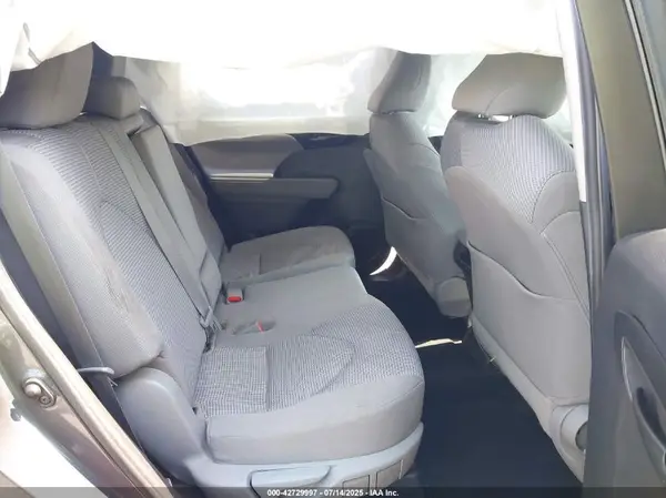 5TDZZRAHXMS516486 2021 TOYOTA HIGHLANDER - Image 8