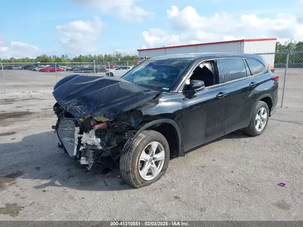 5TDZZRAHXNS130507 2022 TOYOTA HIGHLANDER - Image 2