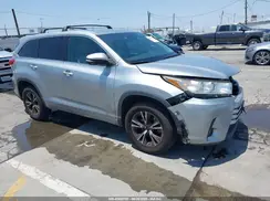 5TDZZRFH0HS204806 2017 TOYOTA HIGHLANDER