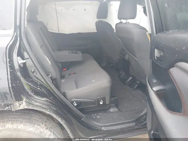 5TDZZRFH0HS221671 2017 TOYOTA HIGHLANDER - Image 8