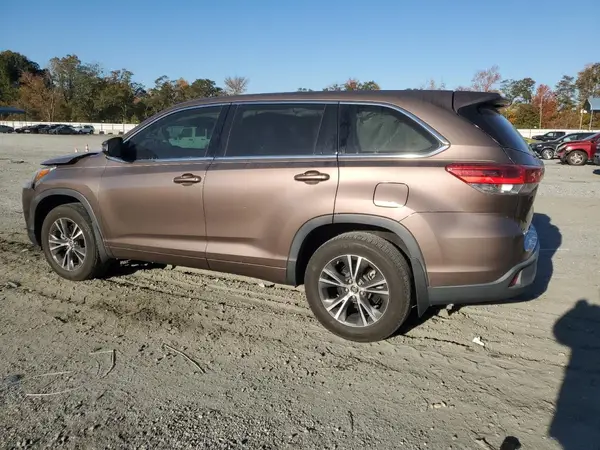 5TDZZRFH0HS229544 2017 TOYOTA HIGHLANDER - Image 2
