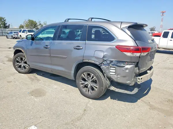5TDZZRFH0JS284386 2018 TOYOTA HIGHLANDER - Image 2