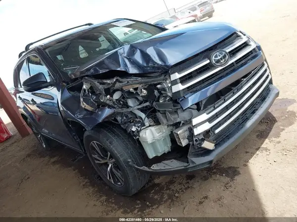 5TDZZRFH0JS285957 2018 TOYOTA HIGHLANDER - Image 1