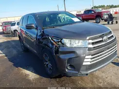 5TDZZRFH0KS304329 2019 TOYOTA HIGHLANDER