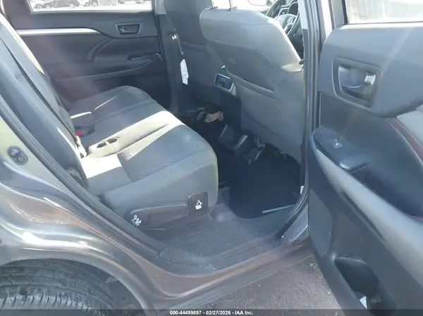 5TDZZRFH0KS304329 2019 TOYOTA HIGHLANDER - Image 8