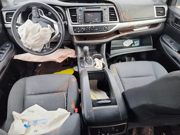 5TDZZRFH0KS308302 2019 TOYOTA HIGHLANDER - Image 8