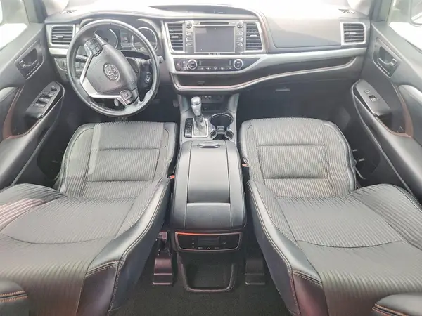 5TDZZRFH0KS311636 2019 TOYOTA HIGHLANDER - Image 8